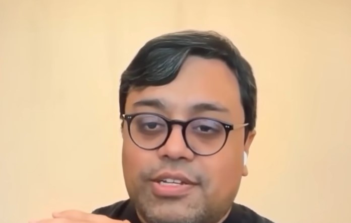 크리에이터는 사라지고 큐레이터의 시대가 온다? 당신의 선택은?